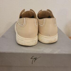 Giuseppe Zanotti gold studded deck sneakers